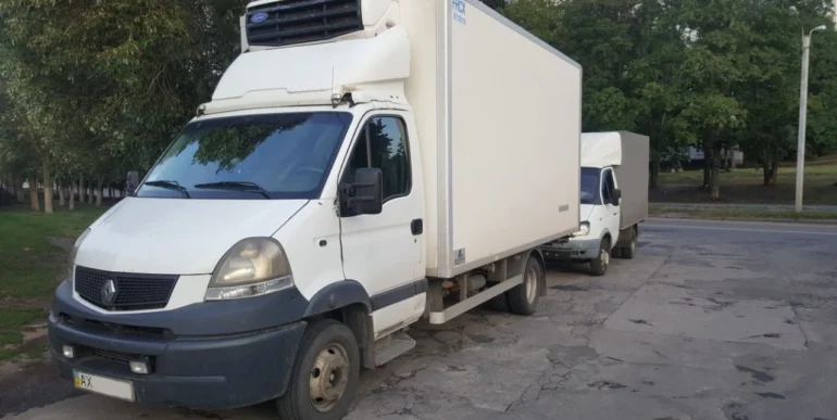 Установлен преобразователь 12 на 24 Вольт на холодильную установку CARRIER Xarios 500